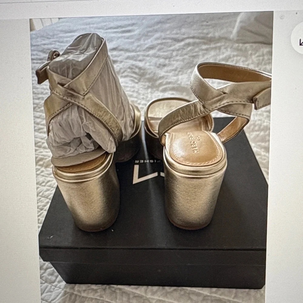 New! Marc Fisher Metallic Gold Sandals size 7 - Picture 3 of 8